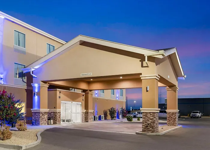 Quality Inn & Suites Carlsbad Caverns Area